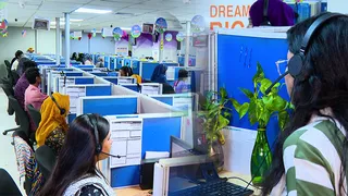 কল সেন্টারে কাজের আগ্রহ হারাচ্ছে তরুণরা